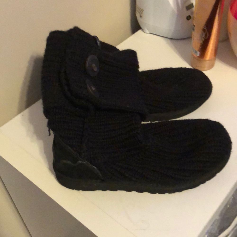 Ugh knitted black boots